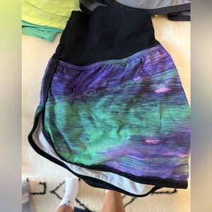 Lululemon High Rise Drop it Low Shorts Size 4